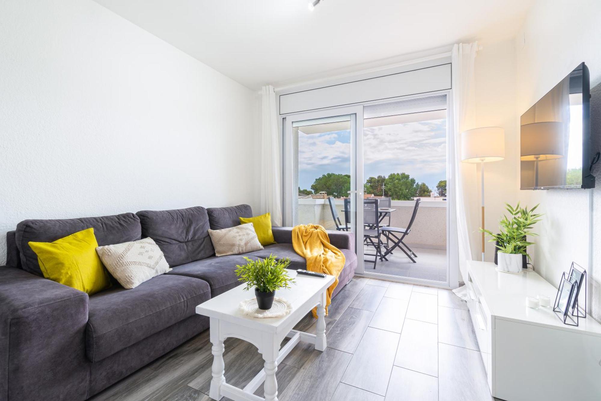 Apartment Penthouse - Sea Views & 5min To - Fast Wifi - Ac Creixell