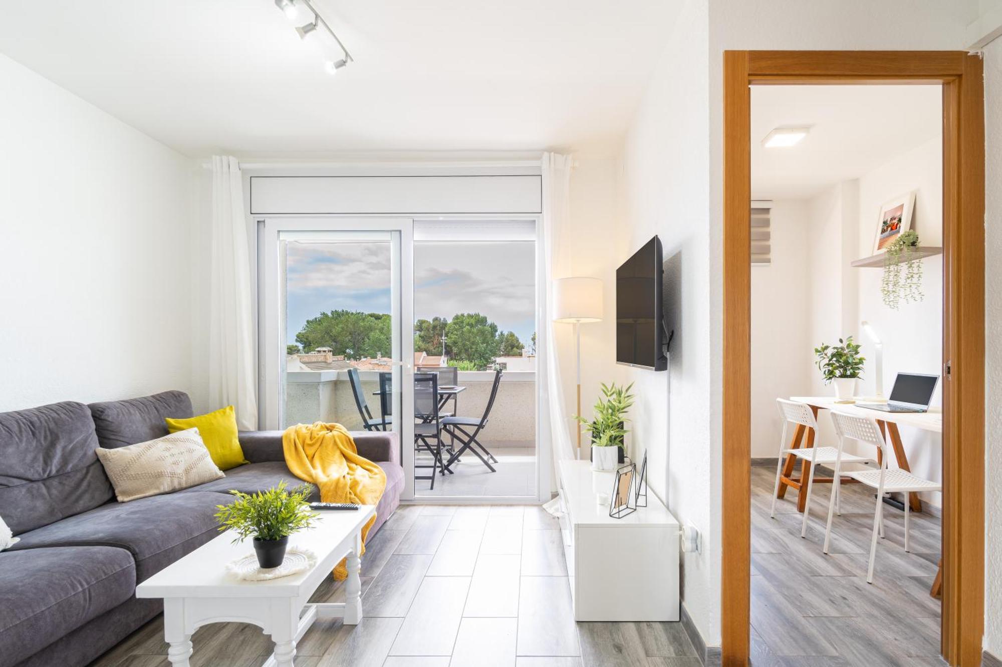 Apartment Penthouse - Sea Views & 5min To - Fast Wifi - Ac Creixell