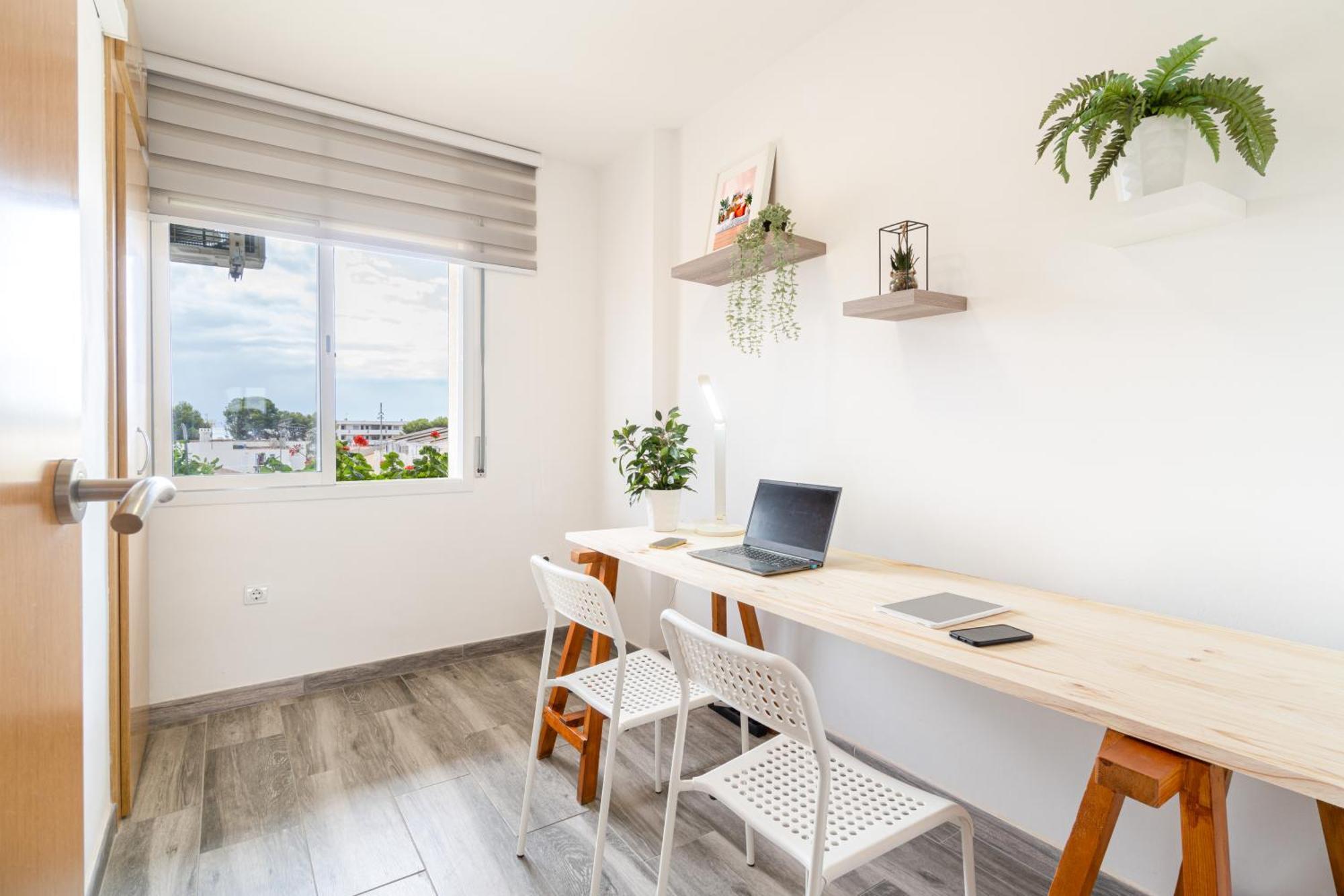 Penthouse - Sea Views & 5min To - Fast Wifi - Ac Apartment *